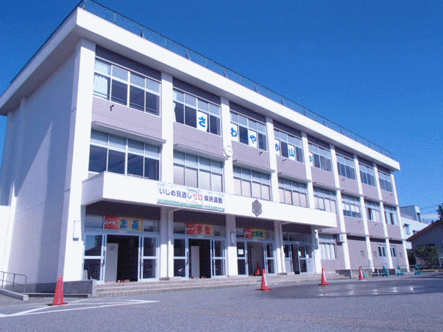新潟市　中学校で生徒が刃物　銃刀法違反で逮捕　学校どこ　名前